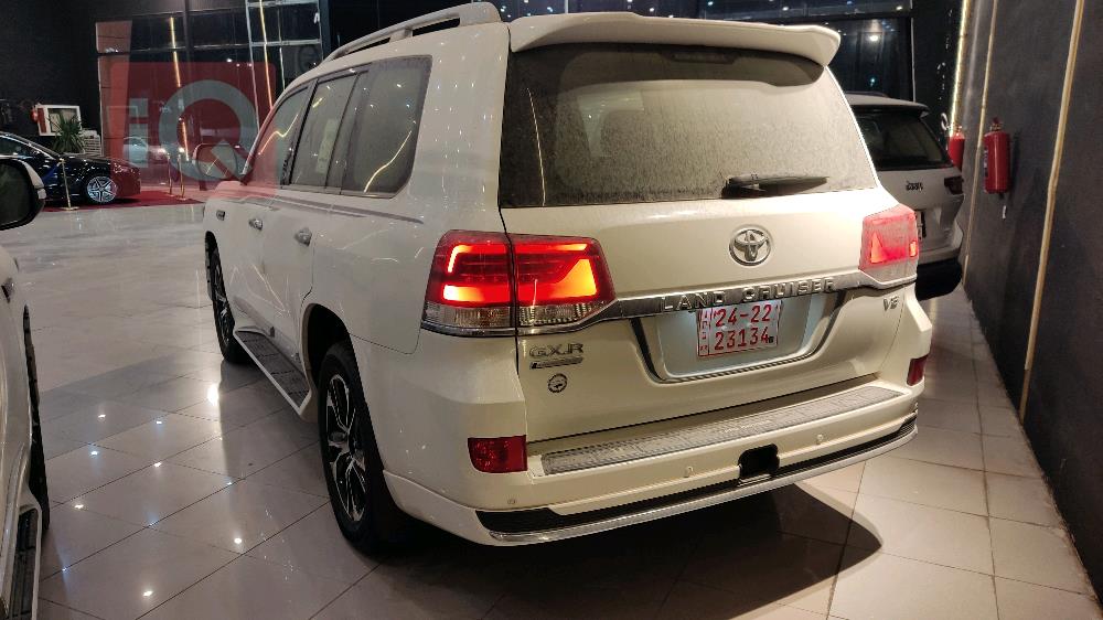 تويوتا لاندكروزر